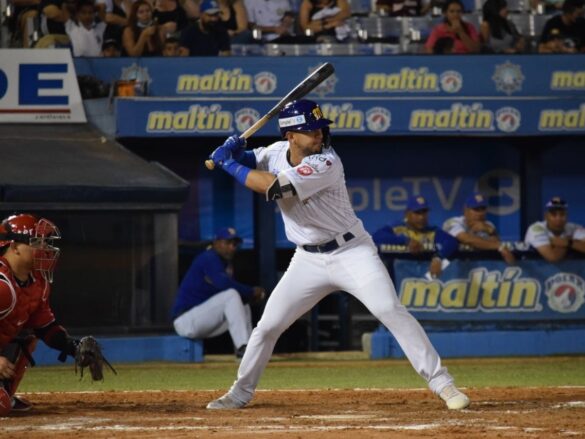 Zaraza la saca de Home Run con Juan Vicente Infante, el primer Jugador Más Valioso de la LMBP